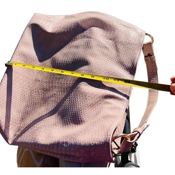 NWT LULU DHARMA pink snake skin boxy bucket - Picture 7 of 8